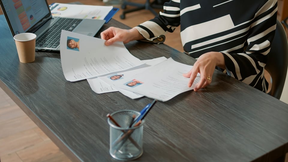 Aprenda como preencher um currículo